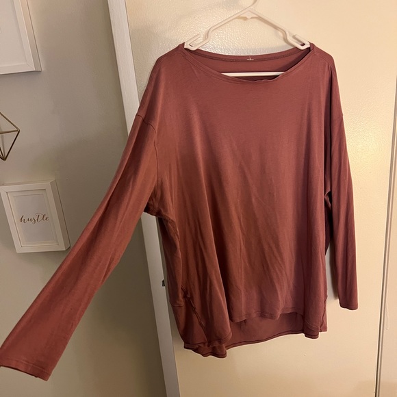 Lululemon oversized long sleeve shirt - Picture 1 of 4